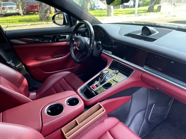 Porsche Panamera — Фото автомобиля 20