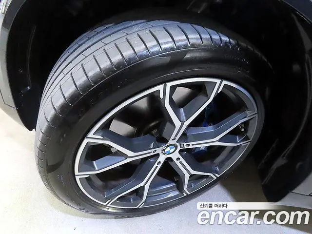 BMW X5 xDrive 40i M Sport — Фото автомобиля 20