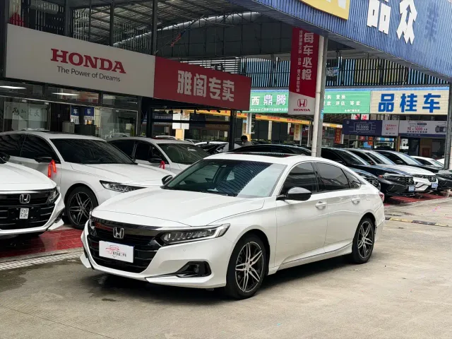 Фотография автомобиля — Honda Accord