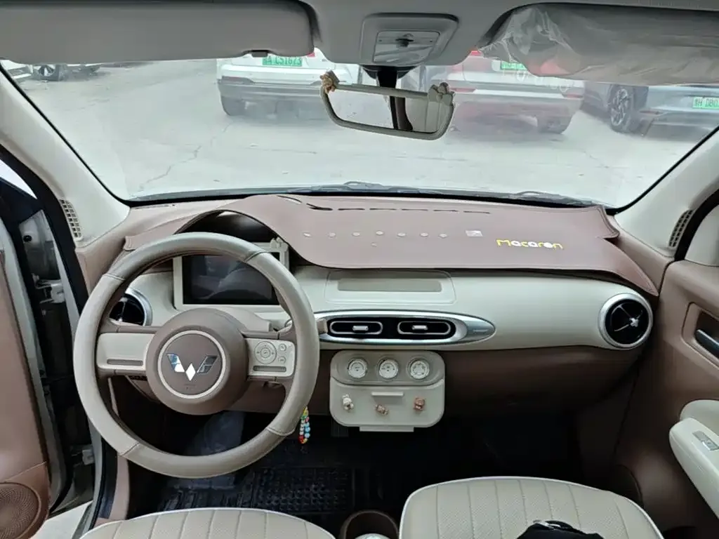 Wuling Motors Hongguang MINIEV 2025 4-Door Advanced — Фото автомобиля 9