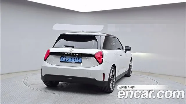 MINI Cooper — Фото автомобиля 2