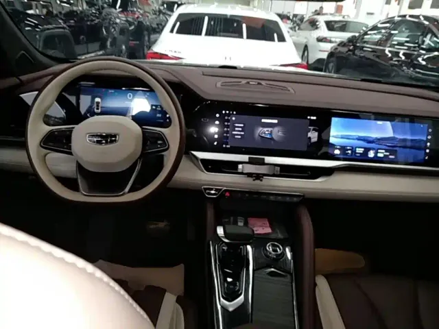 Geely Xingyue L — Фото автомобиля 9