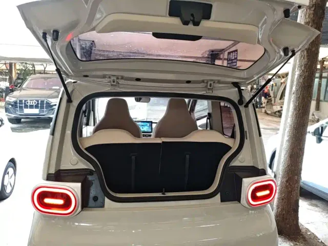 Wuling Hongguang Mini EV — Фото автомобиля 18