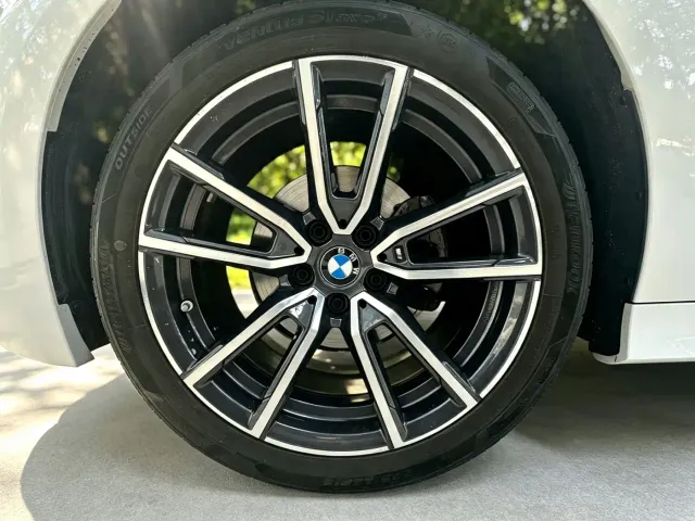 BMW 3 Series — Фото автомобиля 8