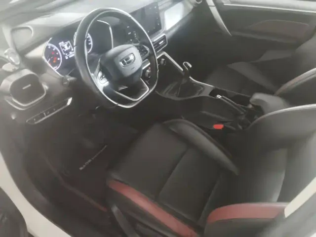 Geely Binyue — Фото автомобиля 14