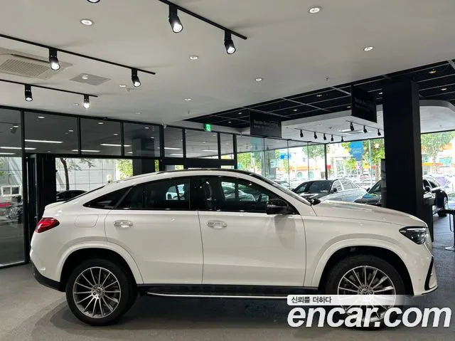 Mercedes-Benz GLE-Class — Фото автомобиля 20