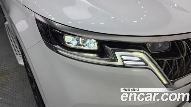 Kia Canival Carnival 4 поколение 9 мест Hi-Limousine — Фото автомобиля 18
