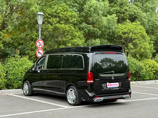 Mercedes-Benz V-Class — Фото автомобиля 5