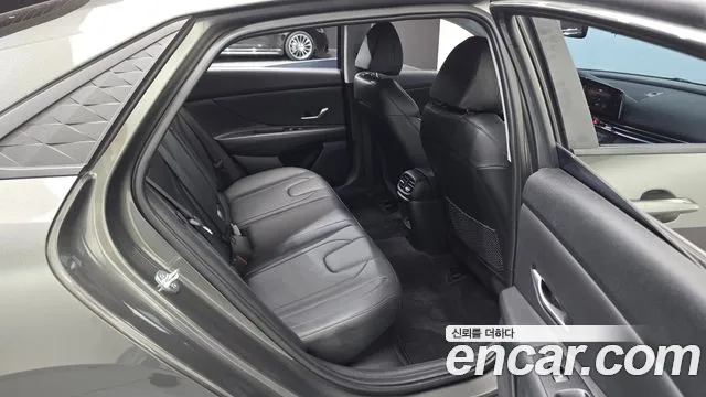 Hyundai Avante CN7 — Фото автомобиля 17