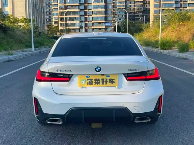 BMW 3 Series — Фото автомобиля 9