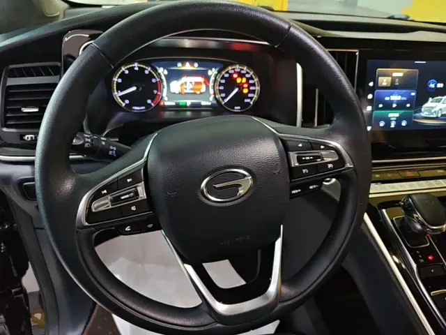 GAC Trumpchi M8 — Фото автомобиля 10