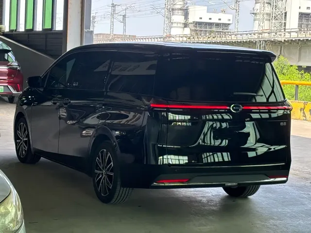 GAC Trumpchi E8 — Фото автомобиля 3
