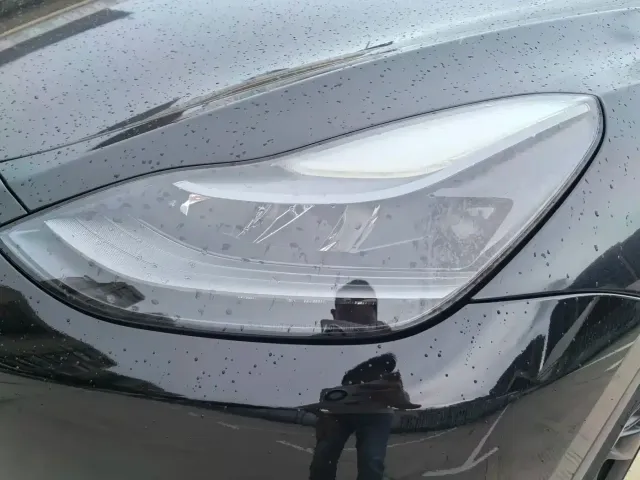 Tesla Model Y — Фото автомобиля 29