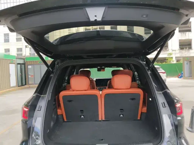 Geely Galaxy M9 — Фото автомобиля 18