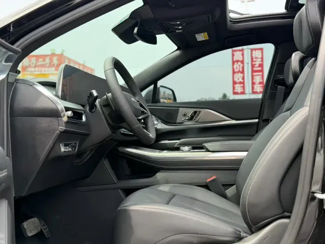 Cadillac XT5 — Фото автомобиля 8
