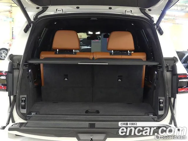 BMW X7 — Фото автомобиля 10