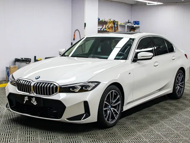 Фотография автомобиля — BMW 3 Series