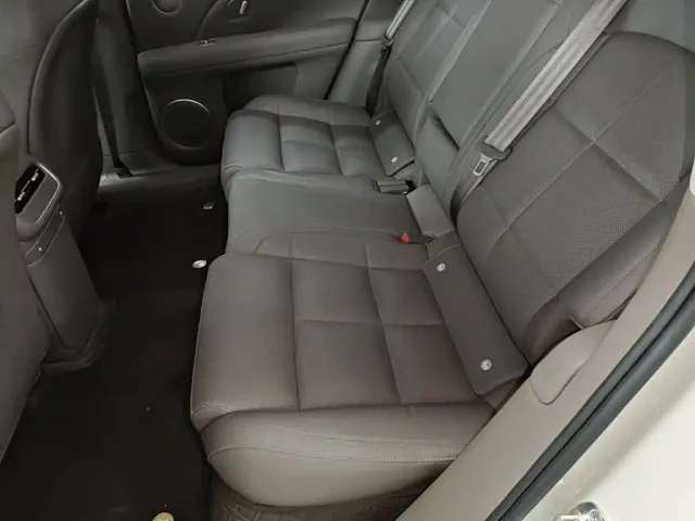 IM Motors LS6 — Фото автомобиля 16