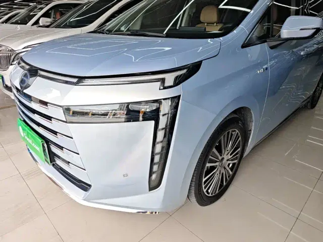 GAC Trumpchi E8 — Фото автомобиля 23