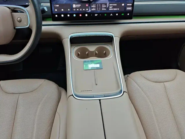 Leapmotor C11 — Фото автомобиля 16