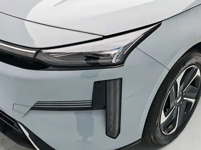 Geely Galaxy L6 — Фото автомобиля 22