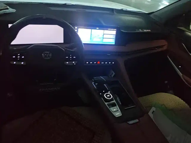 Changan CS75 Plus — Фото автомобиля 12