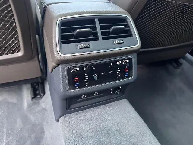 Audi A7L — Фото автомобиля 15
