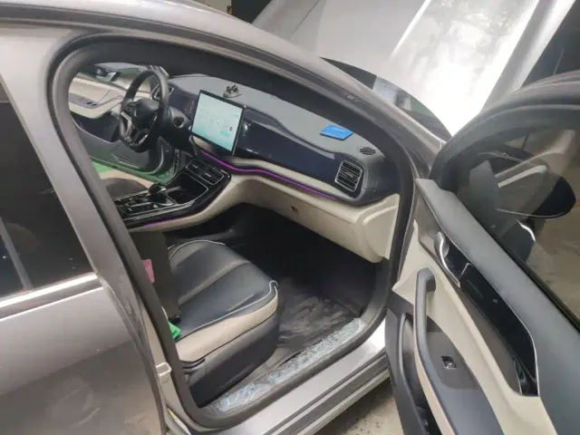 BYD Qin PLUS 2021 DM-i 120KM Flagship — Фото автомобиля 16
