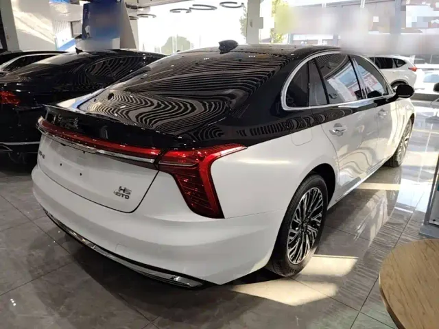 Hongqi H5 — Фото автомобиля 6