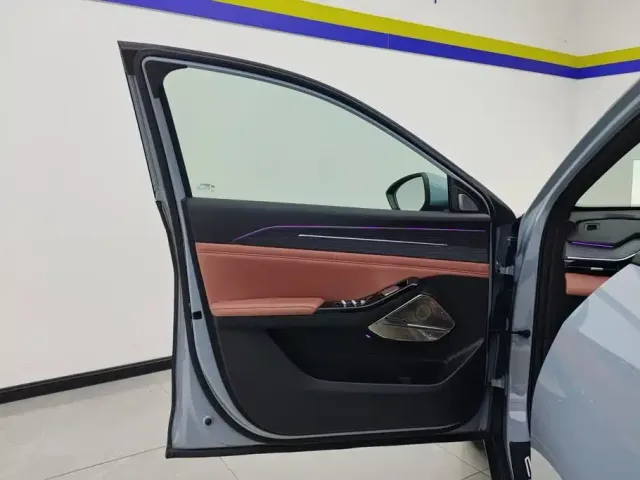 Geely Galaxy L6 — Фото автомобиля 7