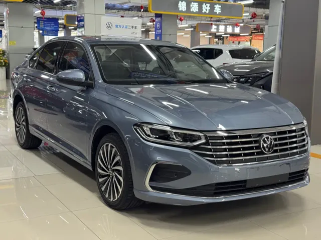 Volkswagen Lavida — Фото автомобиля 3