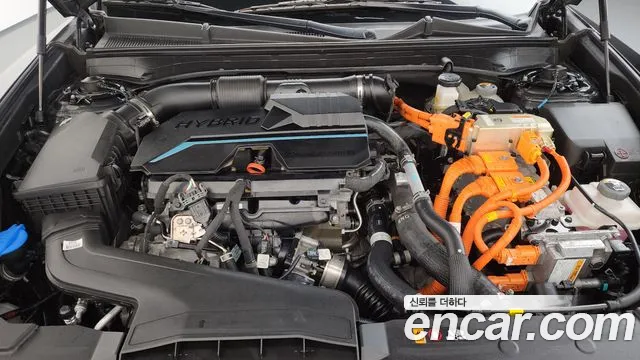 Hyundai Grandeur GN7 — Фото автомобиля 9