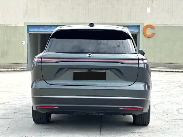 Nio ES8 — Фото автомобиля 4