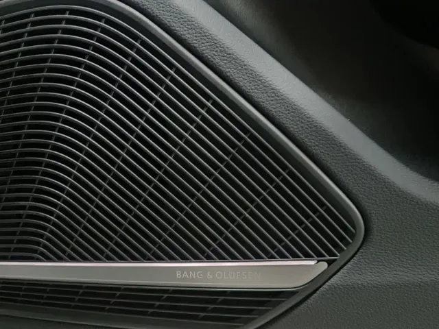 Audi RS 4 — Фото автомобиля 14
