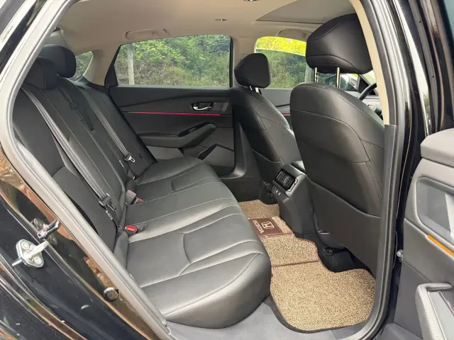 Honda Accord — Фото автомобиля 6