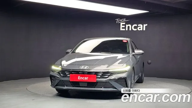 Hyundai Avante — Фото автомобиля 3