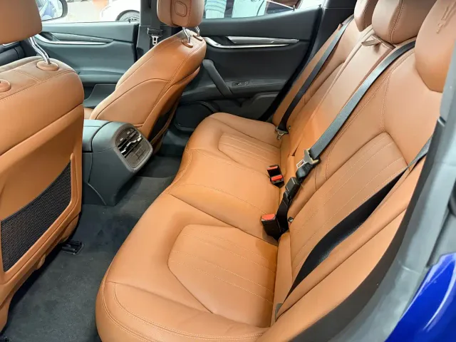 Maserati Ghibli — Фото автомобиля 6