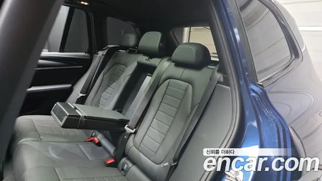 BMW iX3 G08 (2020–2024) — Фото автомобиля 18