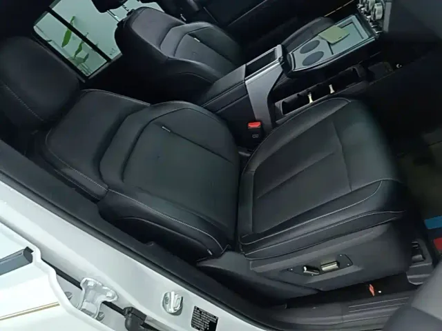 iCAR V23 — Фото автомобиля 24