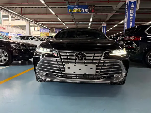 Toyota Avalon — Фото автомобиля 2