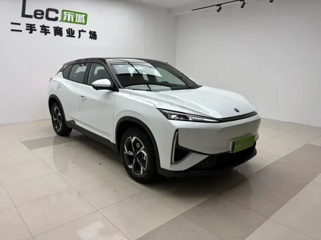 Dongfeng Fengshen L7 — Фото автомобиля 3