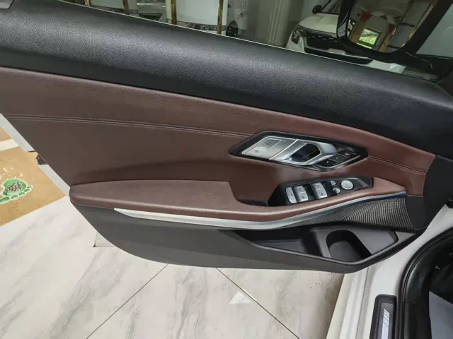 BMW 3 Series — Фото автомобиля 17