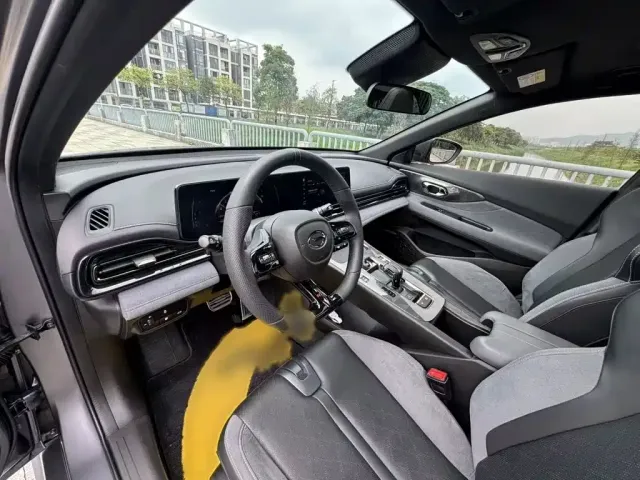 GAC Trumpchi Trumpchi Emkoo 2024 Model 400T Auto Shadow Leopard R PRO Edition — Фото автомобиля 11