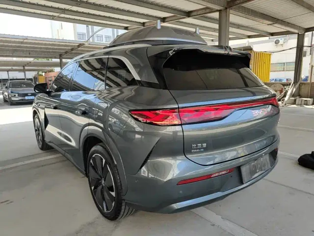 BYD Tang L — Фото автомобиля 4