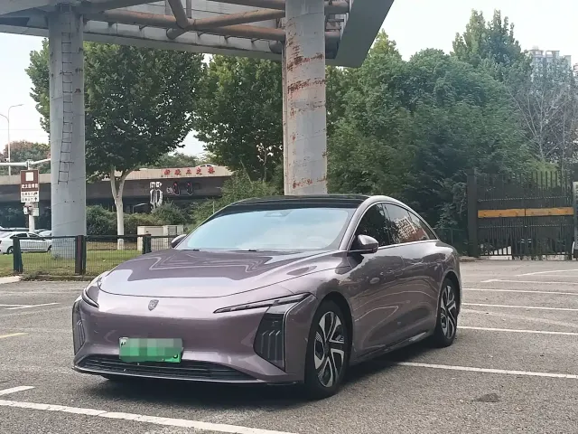 Фотография автомобиля — Forthing Xinghai S7