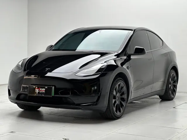 Фотография автомобиля — Tesla Model Y
