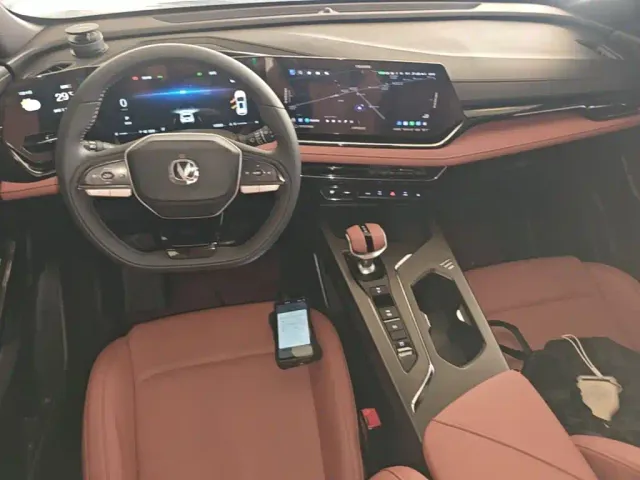 Changan X5 Plus — Фото автомобиля 9