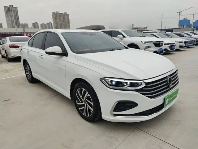 Volkswagen Lavida — Фото автомобиля 3