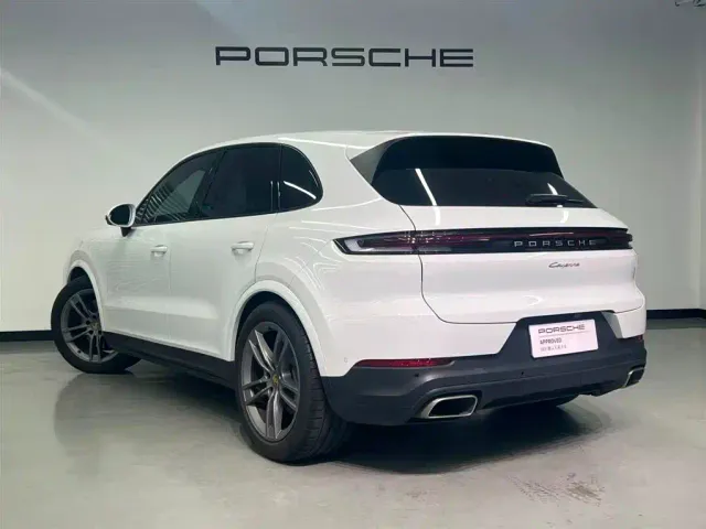 Porsche Cayenne — Фото автомобиля 28
