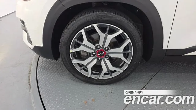 Kia Seltos Seltos Бензин 1.6 турбо 2WD — Фото автомобиля 5
